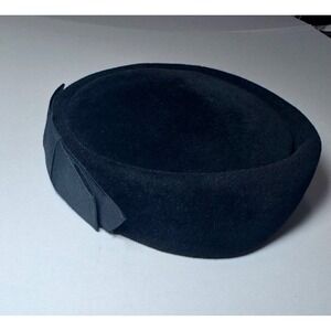 Vintage Women's Black Velour Pillbox Hat Feminine Whimsical Size 23